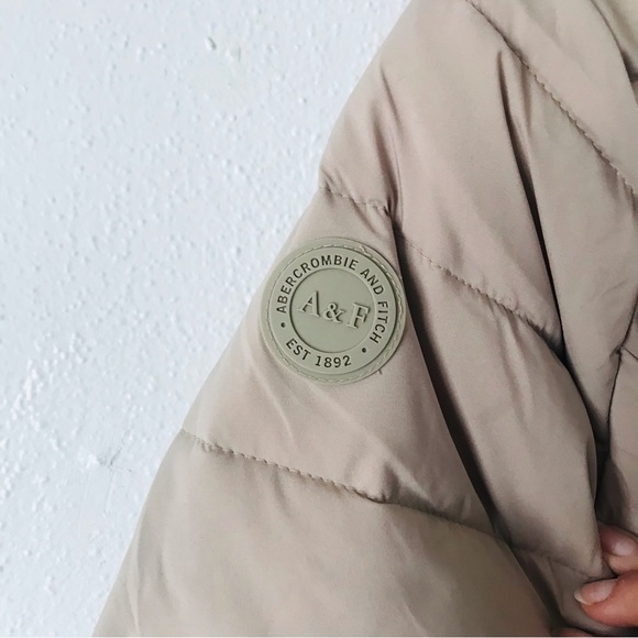 Abercrombie & Fitch Taupe Tan Lightweight Packable Puffer winter coat - sz m - Picture 9 of 11